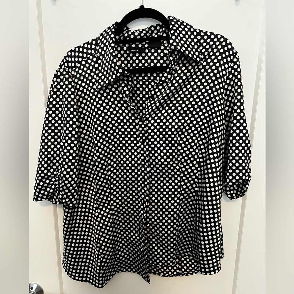 Super cute blouse!